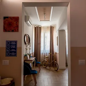 Gold Maison , Ferrara Italia